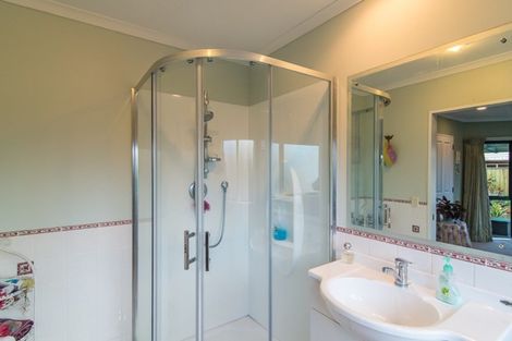 Photo of property in 20 Harry Shaw Way, Raumati South, Paraparaumu, 5032