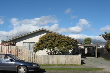 Photo of property in 13 Balmoral Street, Levin, 5510
