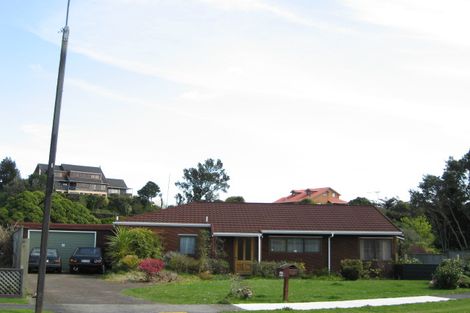 Photo of property in 17 Elder Grove, Whalers Gate, New Plymouth, 4310