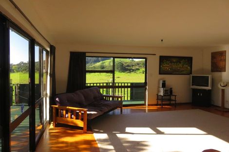 Photo of property in 105 Oakura Road, Oakura, Hikurangi, 0184