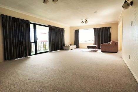 Photo of property in 96 Langana Avenue, Browns Bay, Auckland, 0630