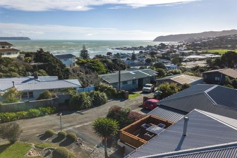 Photo of property in 4 Taupo Crescent, Plimmerton, Porirua, 5026
