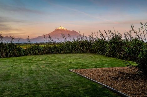 Photo of property in 265 Tai Road, Opunake, 4681