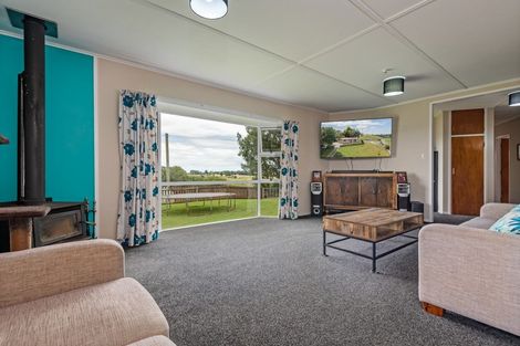 Photo of property in 211 Stanway Road, Halcombe, Feilding, 4779
