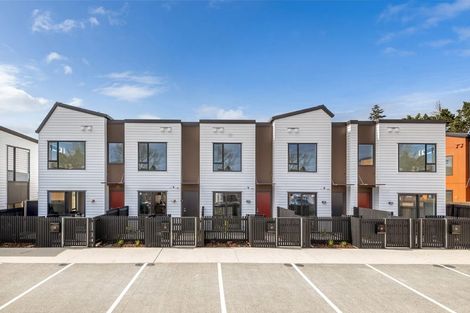 Photo of property in 33 Isabella Lane, Henderson, 0610