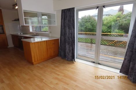 Photo of property in 8 Bodi Place, Te Atatu South, Auckland, 0610