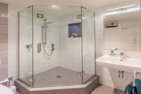 Photo of property in 38 Lynmore Drive, Hillpark, Auckland, 2102