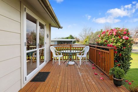Photo of property in 19 Wharewaka Road, Wharewaka, Taupo, 3330