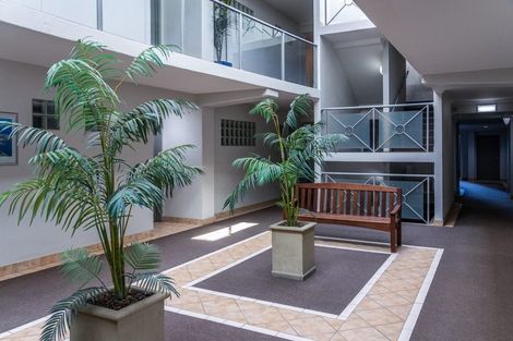 Photo of property in Paramount Apartments, 14/281 Maunganui Road, Mount Maunganui, 3116