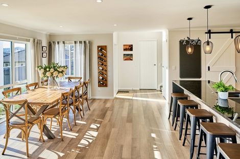 Photo of property in 28 Margaret Shields Avenue, Aotea, Porirua, 5024