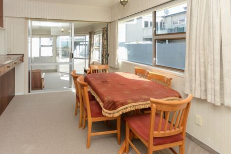 Photo of property in 6 The Esplanade, Westshore, Napier, 4110