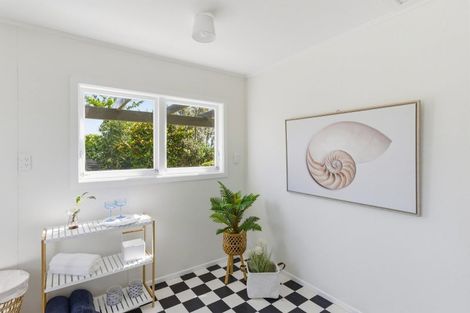 Photo of property in 7 Whyte Street, Paraparaumu Beach, Paraparaumu, 5032