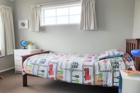 Photo of property in 37 Bonnie Glen Crescent, Ebdentown, Upper Hutt, 5018