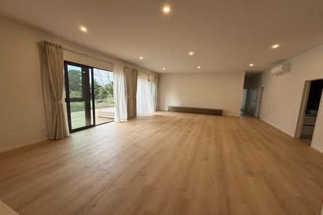Photo of property in 155 Trigg Road, Kumeu, 0891