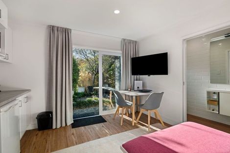 Photo of property in 41 Rosedale Crescent, Cloverlea, Palmerston North, 4412