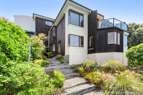 Photo of property in 20 Napier Street, Karaka Bays, Wellington, 6022