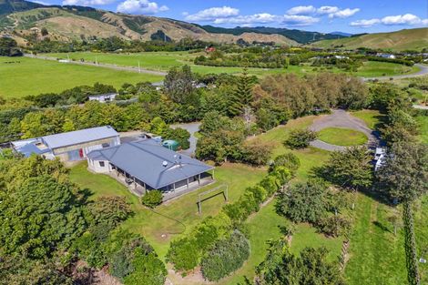 Photo of property in 63 South Manakau Road, Manakau, Otaki, 5583