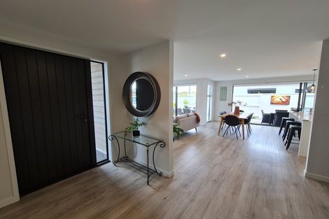 Photo of property in 43a Saint Pauls Drive, Brookfield, Tauranga, 3110