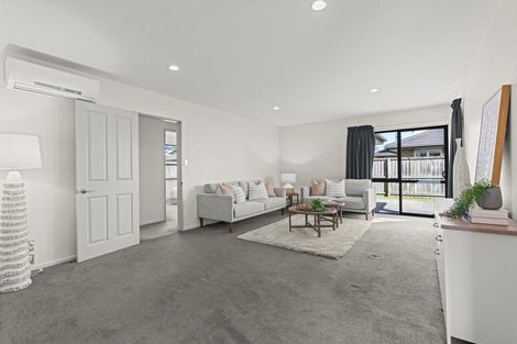 Photo of property in 6a Blarney Place, Casebrook, Christchurch, 8051