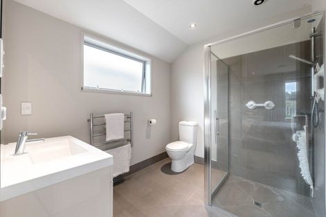 Photo of property in 4 Links Drive, Waiwhakaiho, New Plymouth, 4312