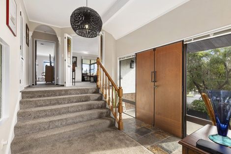 Photo of property in 32 Kinloch Place, Papakowhai, Porirua, 5024