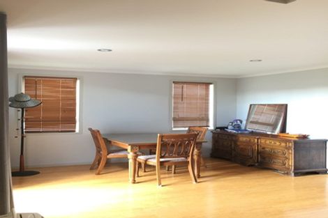 Photo of property in 29 Horizon View Road, Oteha, Auckland, 0632