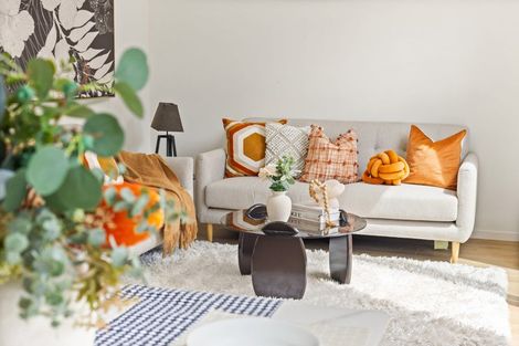 Photo of property in 1/113 Beach Road, Te Atatu Peninsula, Auckland, 0610