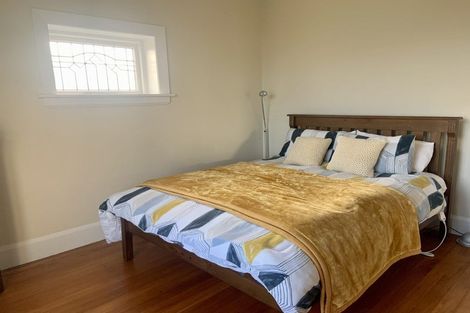 Photo of property in 100 Somerfield Street, Somerfield, Christchurch, 8024
