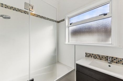 Photo of property in 18 Hannan Street, Levin, 5510