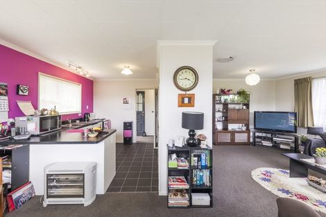 Photo of property in 53 Carter Crescent, Awapuni, Palmerston North, 4412