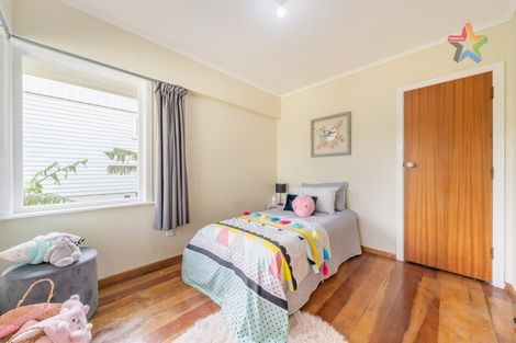 Photo of property in 102 Dowse Drive, Maungaraki, Lower Hutt, 5010