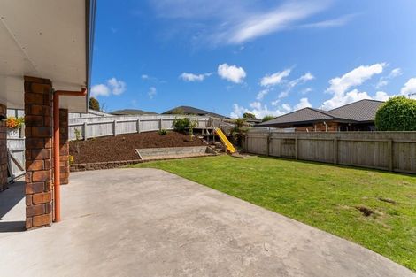 Photo of property in 7 Lambert Way, Paraparaumu, 5032