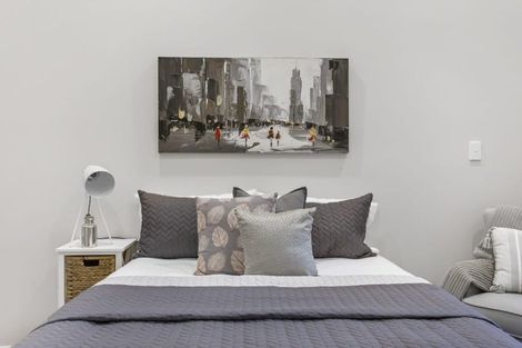 Photo of property in 13 Millcroft Lane, Ranui, Auckland, 0612