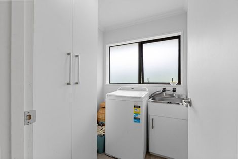 Photo of property in 1 Tern Place, Hokowhitu, Palmerston North, 4410