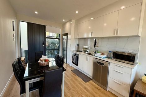 Photo of property in 3/8 Bagnall Avenue, Point England, Auckland, 1072