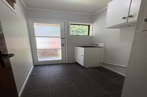Photo of property in 2/14 Ti Nana Crescent, Henderson, Auckland, 0610