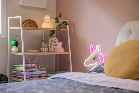 Photo of property in 5 Grenache Way, Kumeu, 0810