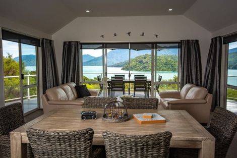 Photo of property in 16 Lawrence Street, Havelock, 7100