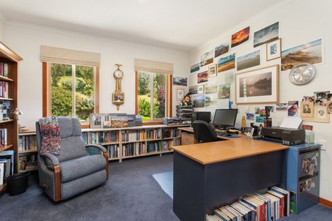 Photo of property in 5447 Christchurch Akaroa Road, Duvauchelle, 7582