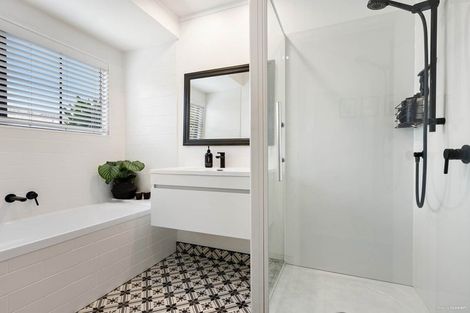 Photo of property in 10 Millhouse Drive, Northpark, Auckland, 2013