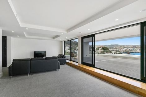 Photo of property in 6/308 Oriental Parade, Oriental Bay, Wellington, 6011