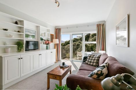 Photo of property in Kingsgate Flats, 10 Austin Street, Mount Victoria, Wellington, 6011