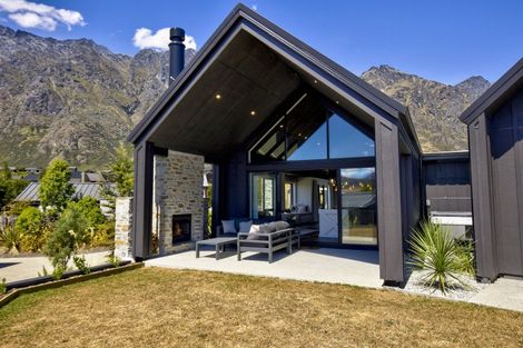 Photo of property in 3 Aberdare Court, Jacks Point, Queenstown, 9371