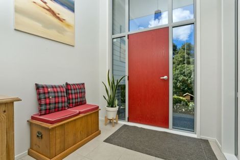 Photo of property in 8 Rahotu Way, Bayview, Auckland, 0629