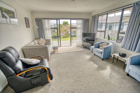 Photo of property in 18 Parfitt Place, Greymouth, 7805
