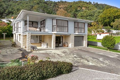 Photo of property in 5/1 Angle Street, Picton, 7220