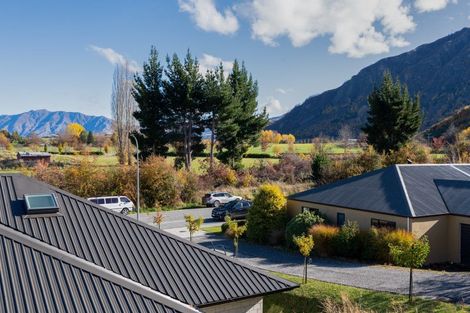 Photo of property in 23 Mcdonnell Road, Arrowtown, 9302