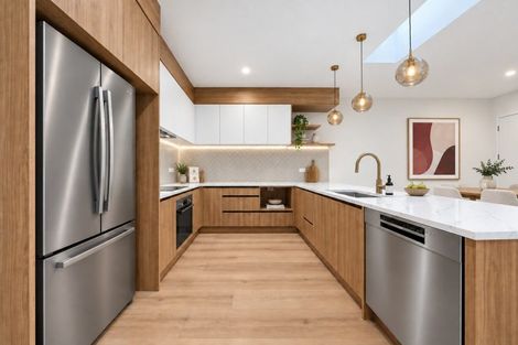 Photo of property in 4 Moko Road, Orewa, 0931
