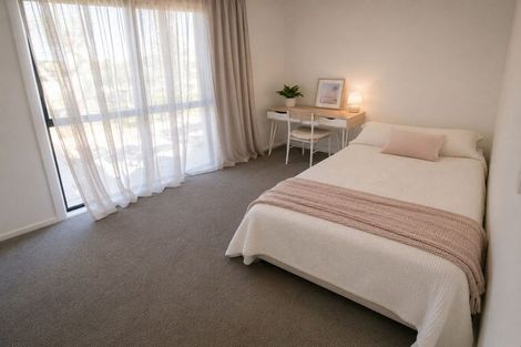 Photo of property in 2/12 Enderby Drive, Te Atatu Peninsula, Auckland, 0610