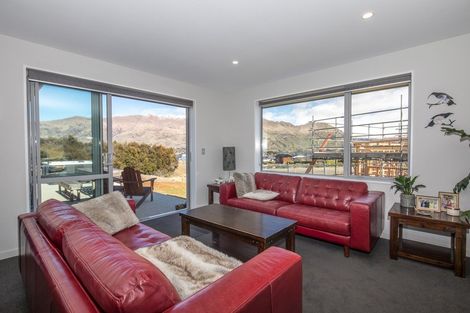 Photo of property in 6 Barclay Place, Wanaka, 9305